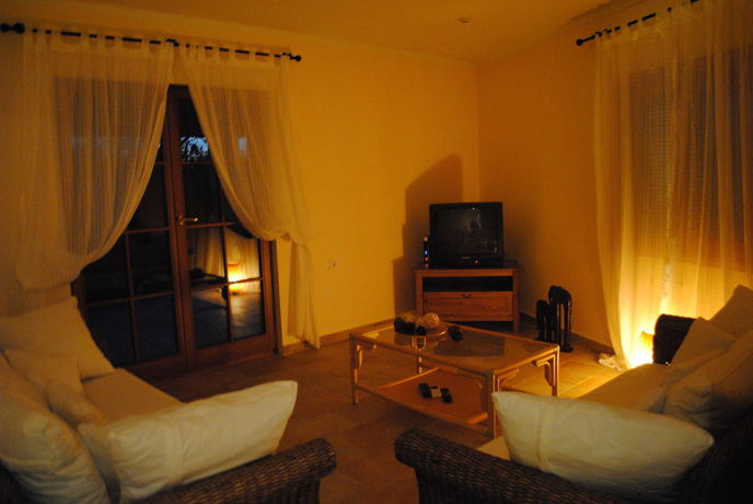 Imagen de la habitación del Hotel Weingut and Landhotel Can Davero. Foto 6