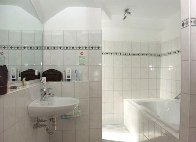 Imagen de la habitación del Hotel Weinhaus Grebel. Foto 4