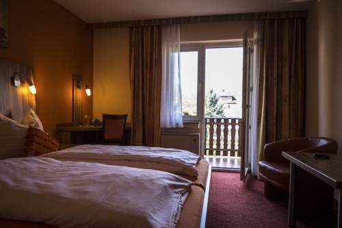 Imagen de la habitación del Hotel Weinhaus Kreuter. Foto 5