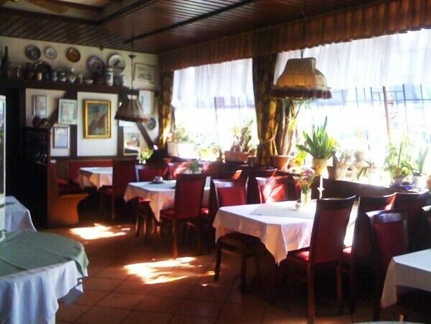 Imagen del bar/restaurante del Hotel Weinhaus Wiedemann. Foto 2