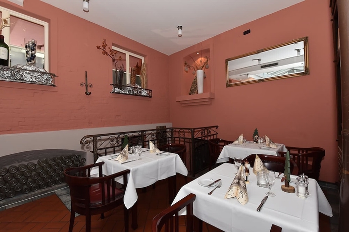 Imagen del bar/restaurante del Hotel Weinhaus W&ouml;hler. Foto 3