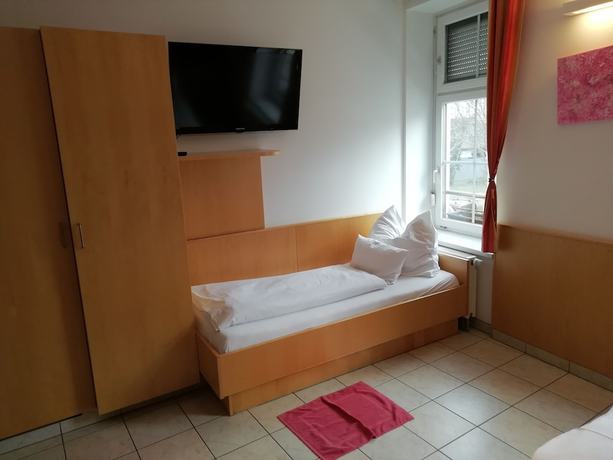 Imagen de la habitación del Hotel Weinhotel Kirchenwirt. Foto 17