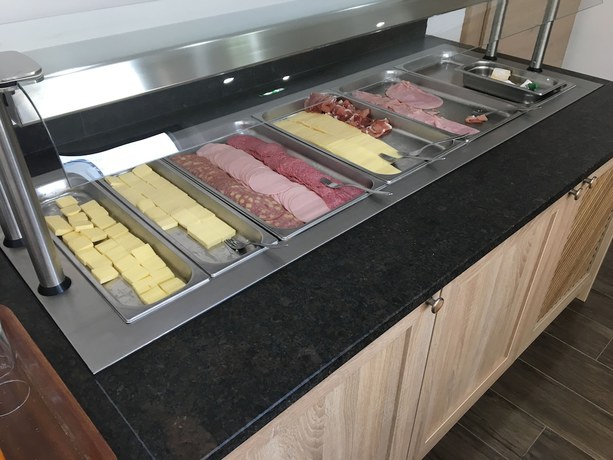 Imagen del bar/restaurante del Hotel Weinhotel Kirchenwirt. Foto 13