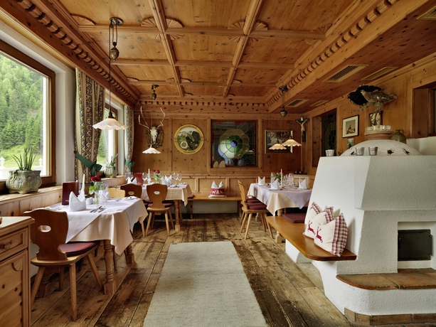 Imagen del bar/restaurante del Hotel Weisseespitze. Foto 5