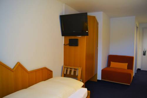 Imagen de la habitación del Hotel Weisses Kreuz, Bergün/Bravuogn. Foto 6