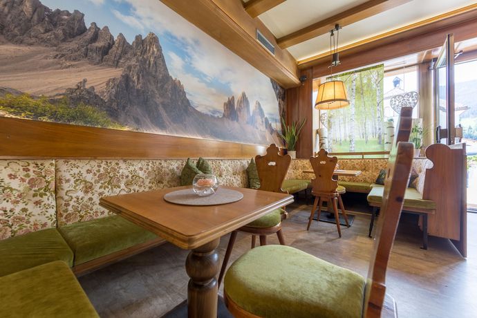 Imagen del bar/restaurante del Hotel Weisses Lamm, Welsberg-Taisten - Monguelfo-Tesido. Foto 2