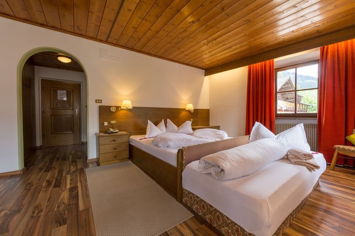 Imagen de la habitación del Hotel Weisses Lamm, Welsberg-Taisten - Monguelfo-Tesido. Foto 10