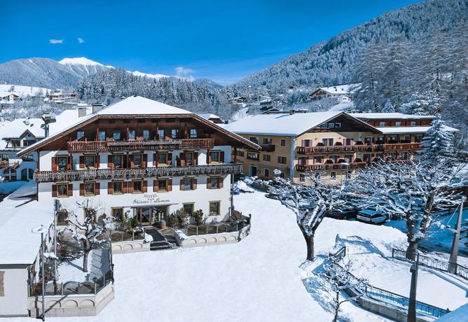 Imagen general del Hotel Weisses Lamm, Welsberg-Taisten - Monguelfo-Tesido. Foto 1