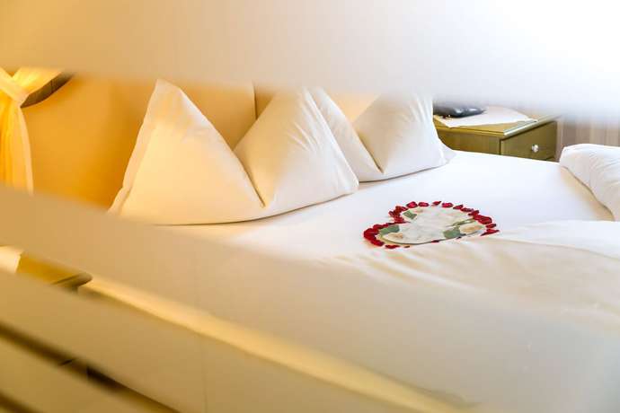 Imagen de la habitación del Hotel Weisses Lamm, Welsberg-Taisten - Monguelfo-Tesido. Foto 17