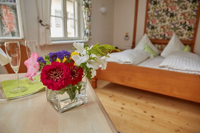 Imagen de la habitación del Hotel Weisses Ross, Dinkelsbuhl. Foto 10