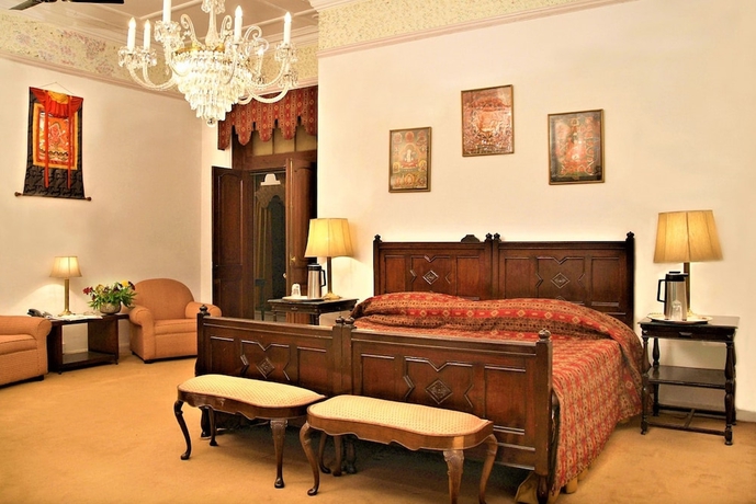 Imagen de la habitación del Hotel WelcomHeritage Taragarh Palace. Foto 3