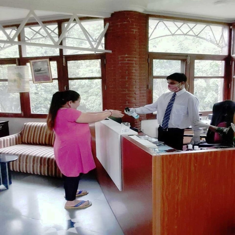 Imagen de los interiores del Hotel WelcomHeritage Taragarh Palace. Foto 18