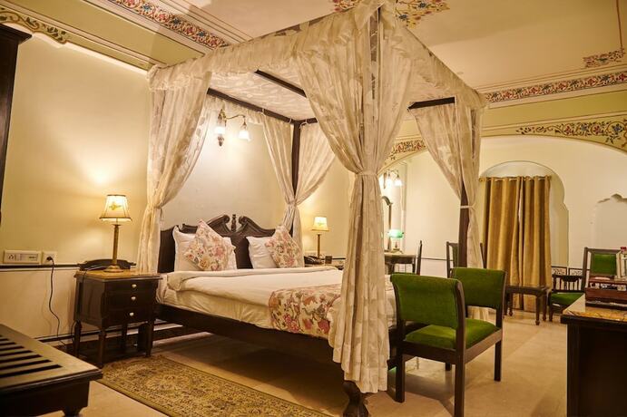 Imagen de la habitación del Hotel WelcomHeritage Traditional Haveli, JAIPUR. Foto 15