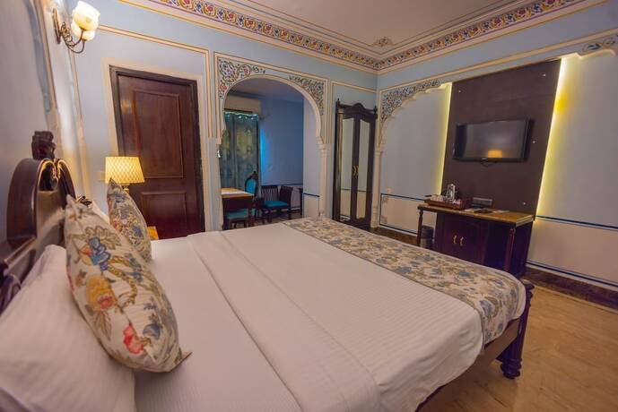 Imagen de la habitación del Hotel WelcomHeritage Traditional Haveli, JAIPUR. Foto 17