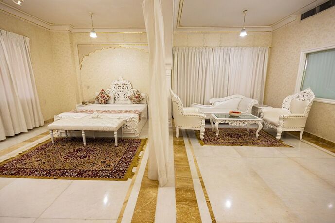 Imagen general del Hotel WelcomHeritage Traditional Haveli, JAIPUR. Foto 11