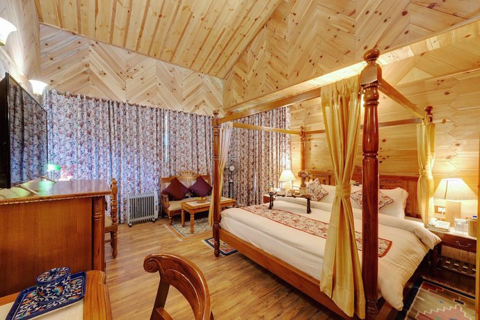 Imagen de la habitación del Hotel WelcomHeritage Urvashi\'s Retreat. Foto 5