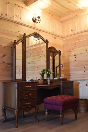 Imagen de la habitación del Hotel WelcomHeritage Urvashi\'s Retreat. Foto 14