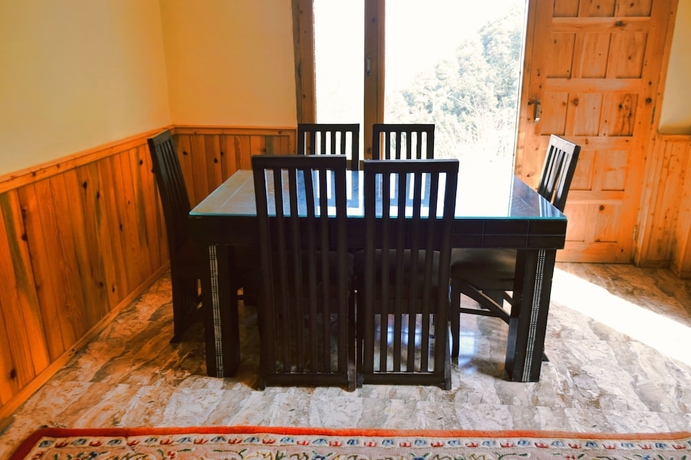 Imagen del bar/restaurante del Hotel Welcome Chail Homestay. Foto 2