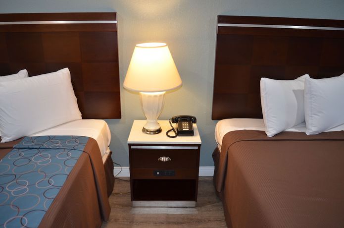 Imagen de la habitación del Hotel Welcome Inn, Corona. Foto 4