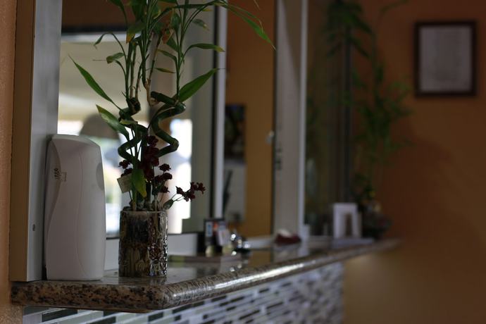 Imagen de los interiores del Hotel Welcome Inn, Corona. Foto 19