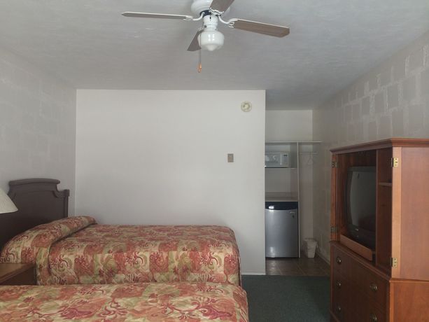 Imagen de la habitación del Hotel Welcome Inn. Foto 9