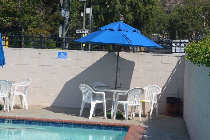 Imagen de la piscina del Hotel Welcome Inn on Colorado Blvd. Foto 18