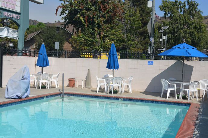 Imagen de la piscina del Hotel Welcome Inn on Colorado Blvd. Foto 20