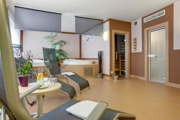 Imagen de la piscina del Hotel Welcome Kongresshotel Bamberg. Foto 15