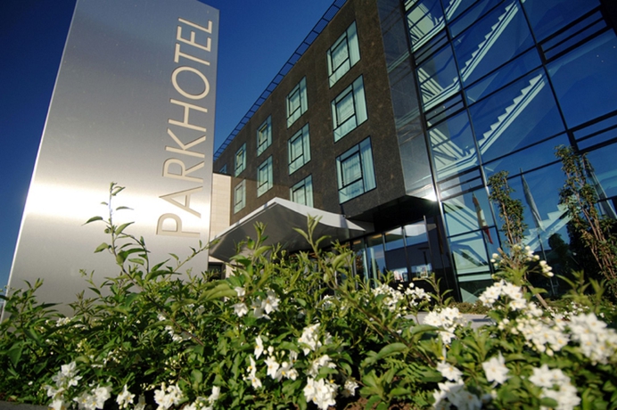 Imagen de los exteriores del Hotel Welcome Parkhotel Euskirchen. Foto 8