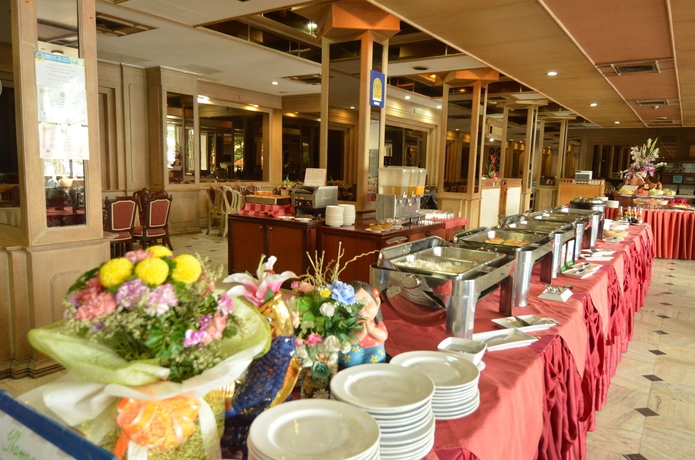 Imagen del bar/restaurante del Hotel Welcome Plaza. Foto 2