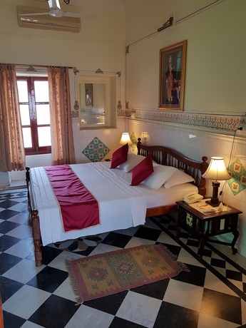 Imagen de la habitación del Hotel Welcomheritage Mandir Palace. Foto 5