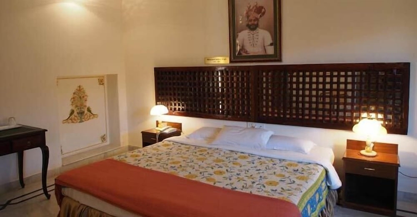 Imagen de la habitación del Hotel Welcomheritage Mandir Palace. Foto 12