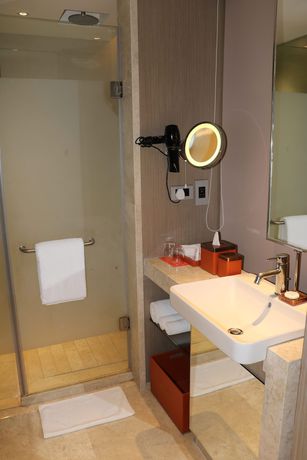 Imagen de la habitación del Hotel Welcomhotel by ITC Hotels, Raja Sansi, Amritsar. Foto 11