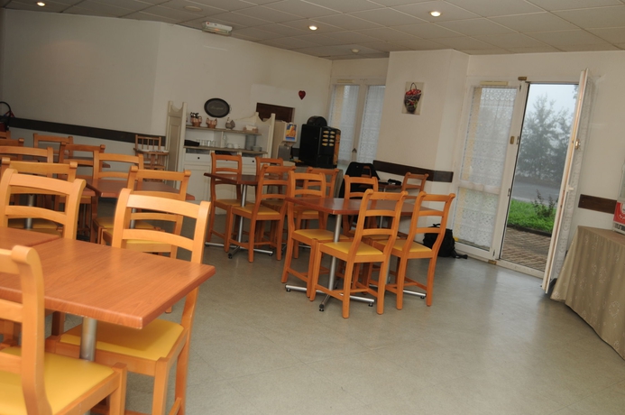 Imagen del bar/restaurante del Hotel Welcomotel Montelimar. Foto 2