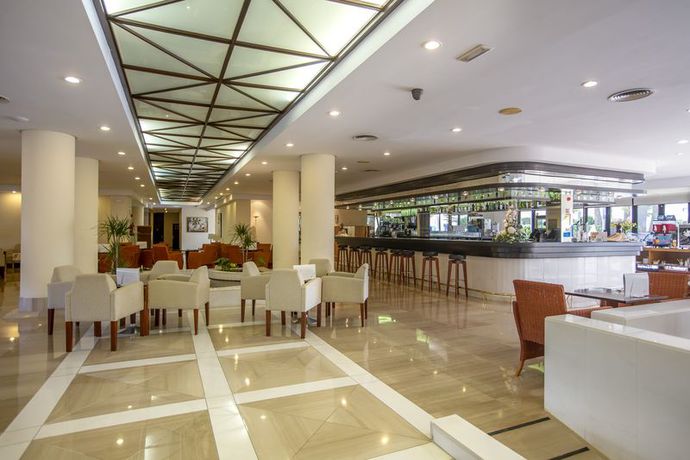 Imagen del bar/restaurante del Hotel Welikehotel Marfil Playa. Foto 5