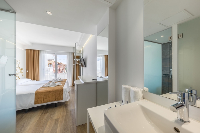 Imagen de la habitación del Hotel Welikehotel Triton Beach. Foto 4