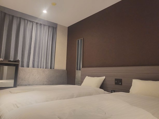 Imagen de la habitación del Hotel Welina Premier Osaka Namba. Foto 5