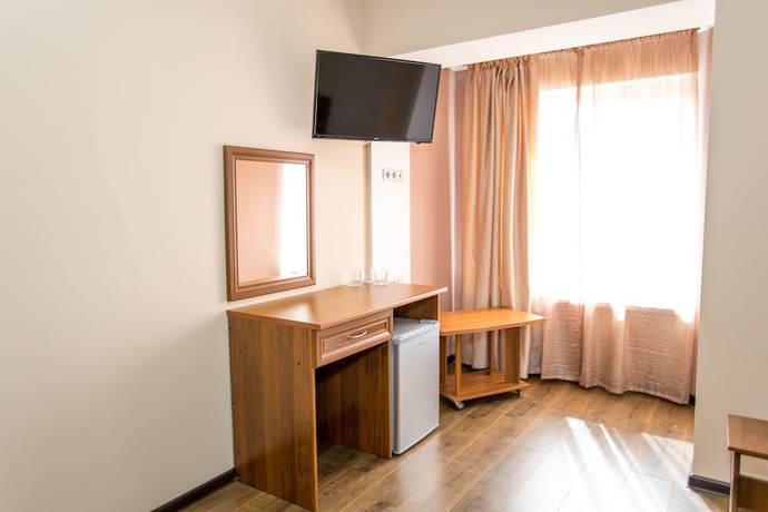 Imagen de la habitación del Hotel Well. Foto 18