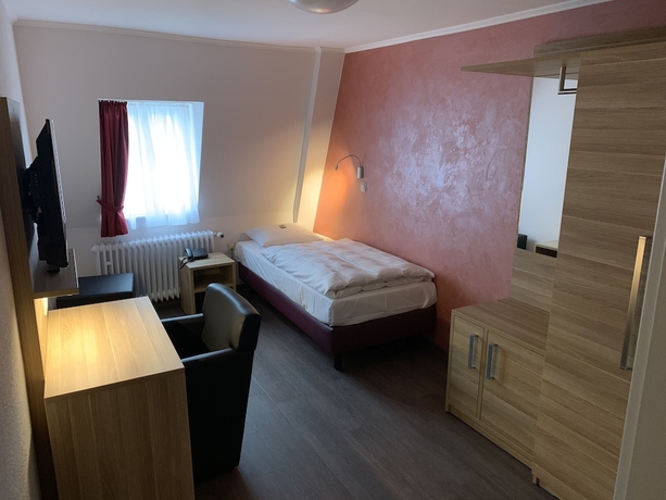 Imagen de la habitación del Hotel Well Garni. Foto 5