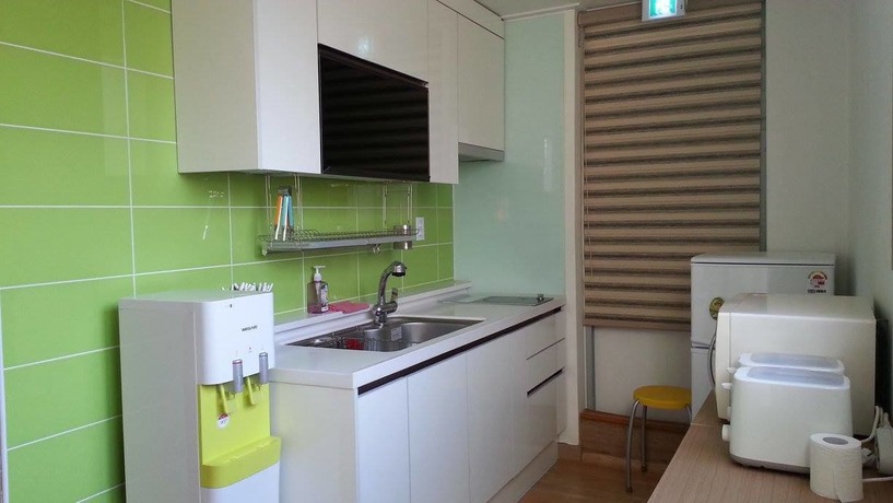 Imagen de la habitación del Hotel Well Plus Bnb Guest House. Foto 7