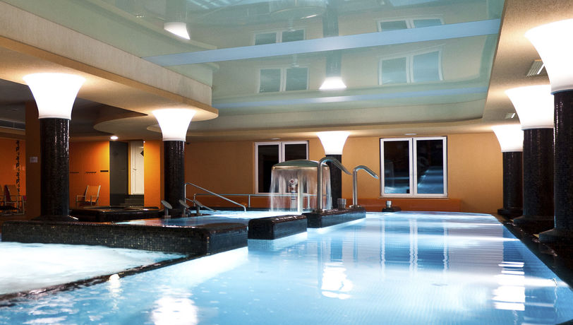 Imagen de la piscina del Hotel Wellamarin. Foto 15