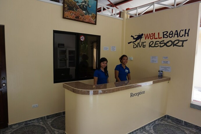 Imagen de los interiores del Hotel Wellbeach Dive Resort. Foto 33