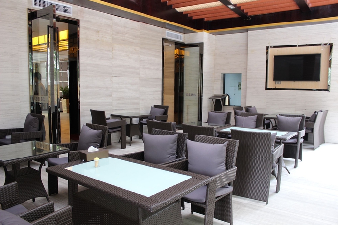 Imagen de los interiores del Hotel Wellgold. Foto 8