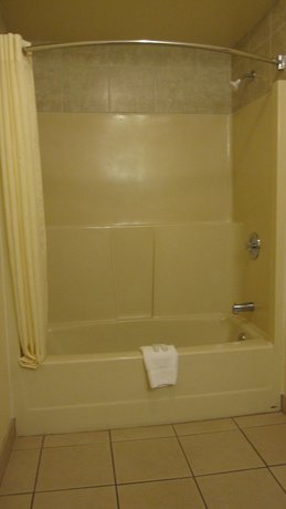 Imagen de la habitación del Hotel Wellington Inn. Foto 16