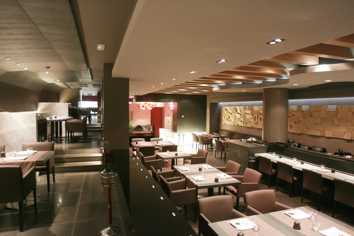 Imagen del bar/restaurante del Hotel Wellington and Spa Madrid. Foto 1