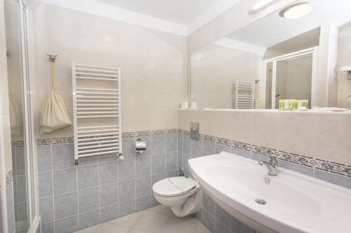 Imagen de la habitación del Hotel Wellness Babylon. Foto 7