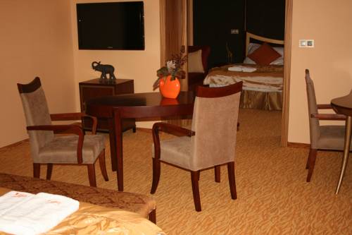 Imagen de la habitación del Hotel Wellness Beethoven. Foto 7
