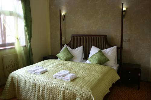 Imagen de la habitación del Hotel Wellness Beethoven. Foto 12