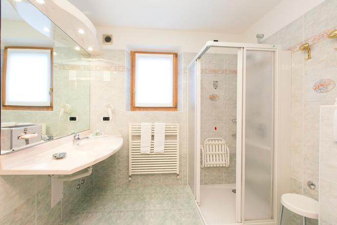 Imagen de la habitación del Hotel Wellness Crosal. Foto 10