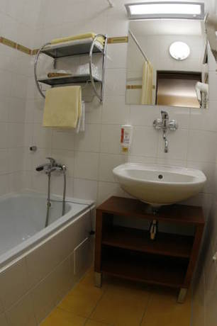 Imagen de la habitación del Hotel Wellness Diana. Foto 5